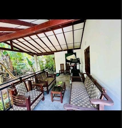 Orange Villa ヒッカドゥワ エクステリア 写真