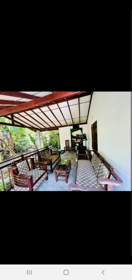 Orange Villa ヒッカドゥワ エクステリア 写真